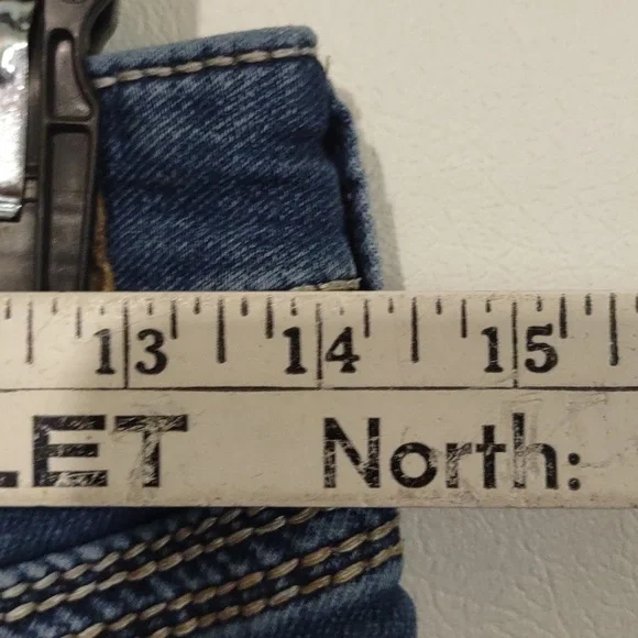 Silver Jeans - Suki Mid Pencil Skinny Shorts size 27 - Picture 5 of 10